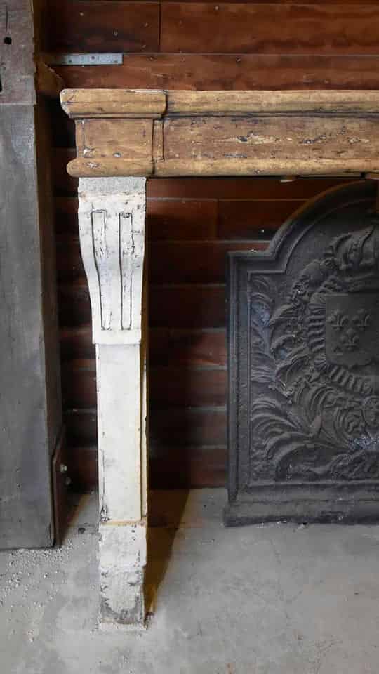 Antieke-Zandstenen-Voorzetschouw