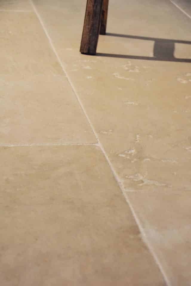 Kalkzandstenen-Dallen-verouderd