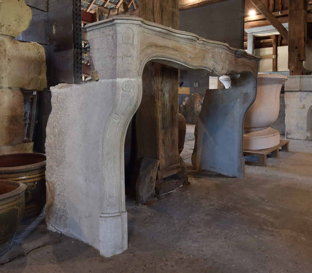 Marmerstenen-antieke-schouw-Louis-XV