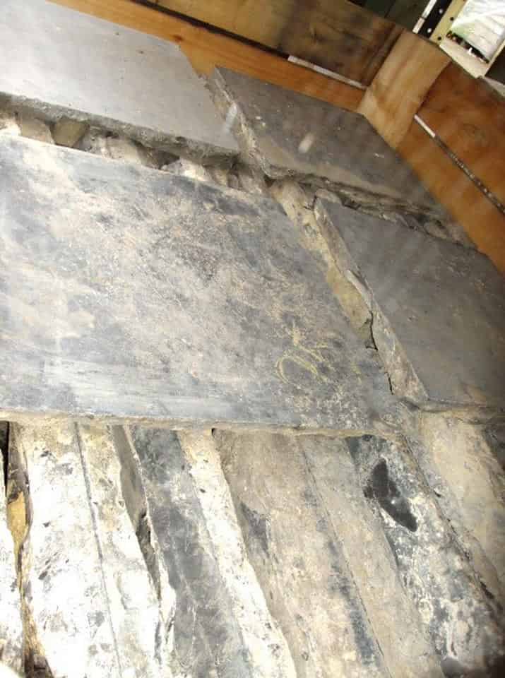 Orgineel-antiek-basicle-Noir-de-Mazy