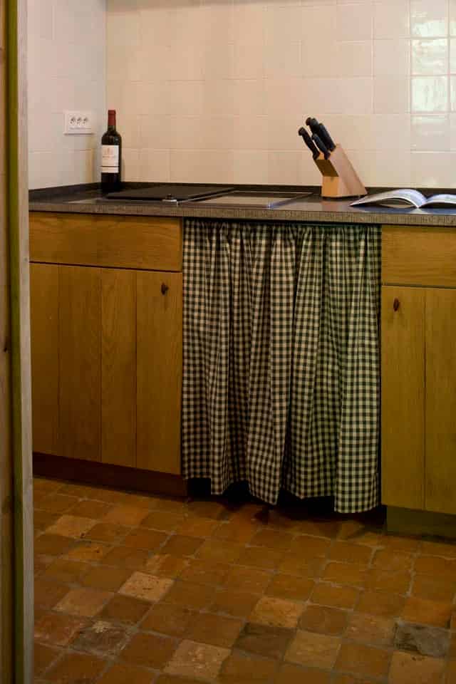 Oude-antieke-plavuizen-rood