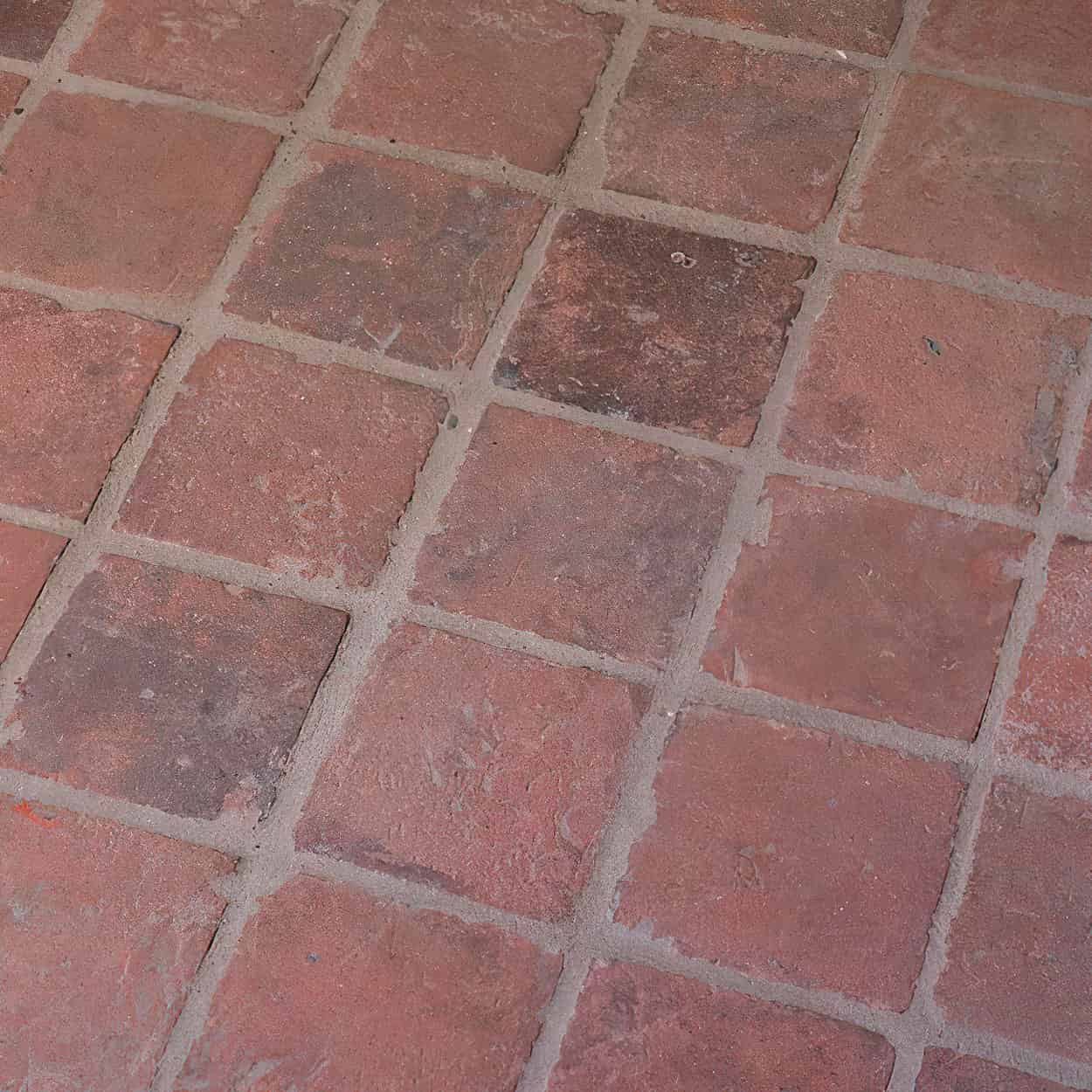 Oude-antieke-plavuizen-rood