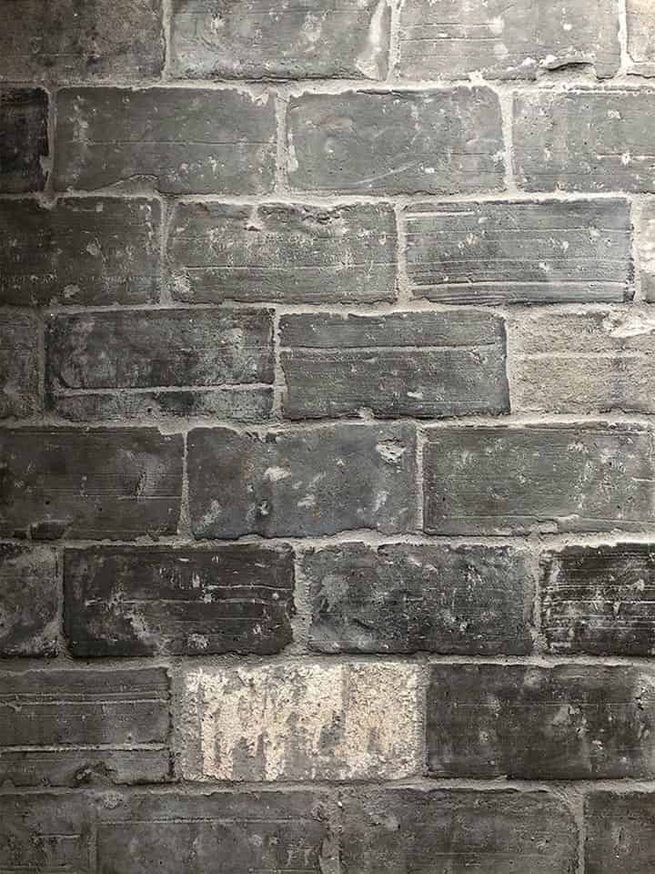 Oude-blauwe-plavuizen-of-parfeuilles