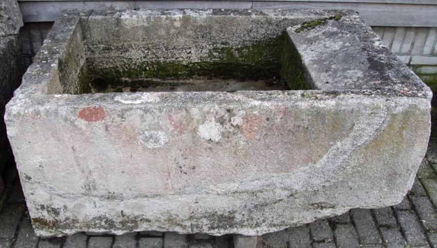 Wastrog-van-zandsteen