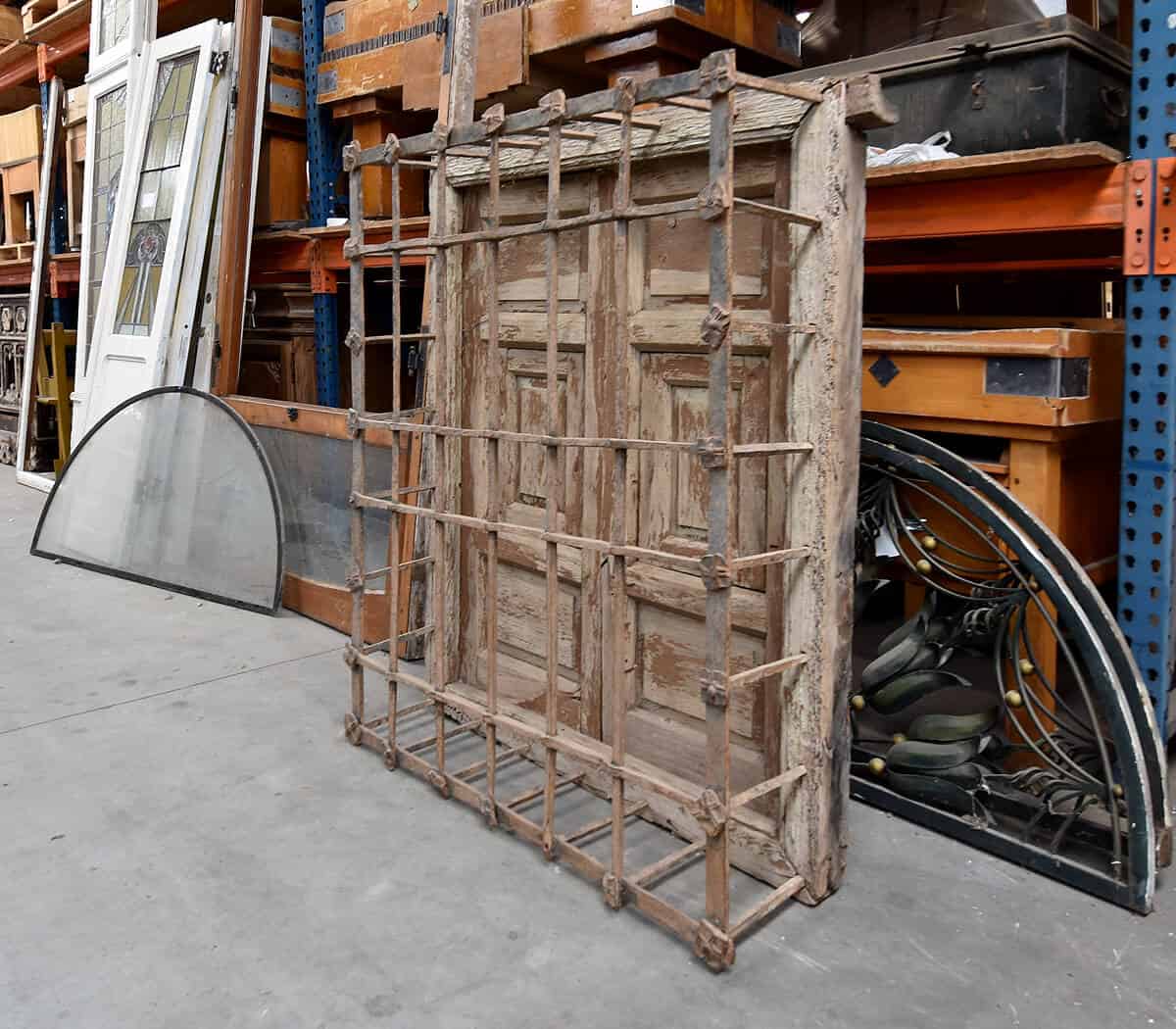 Raamluiken-met-raamijzer