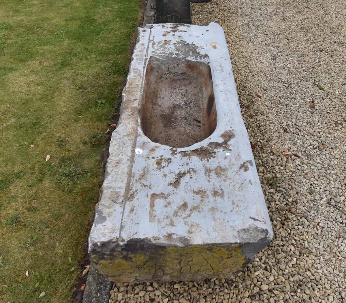 belgisch-hardstenen-trog