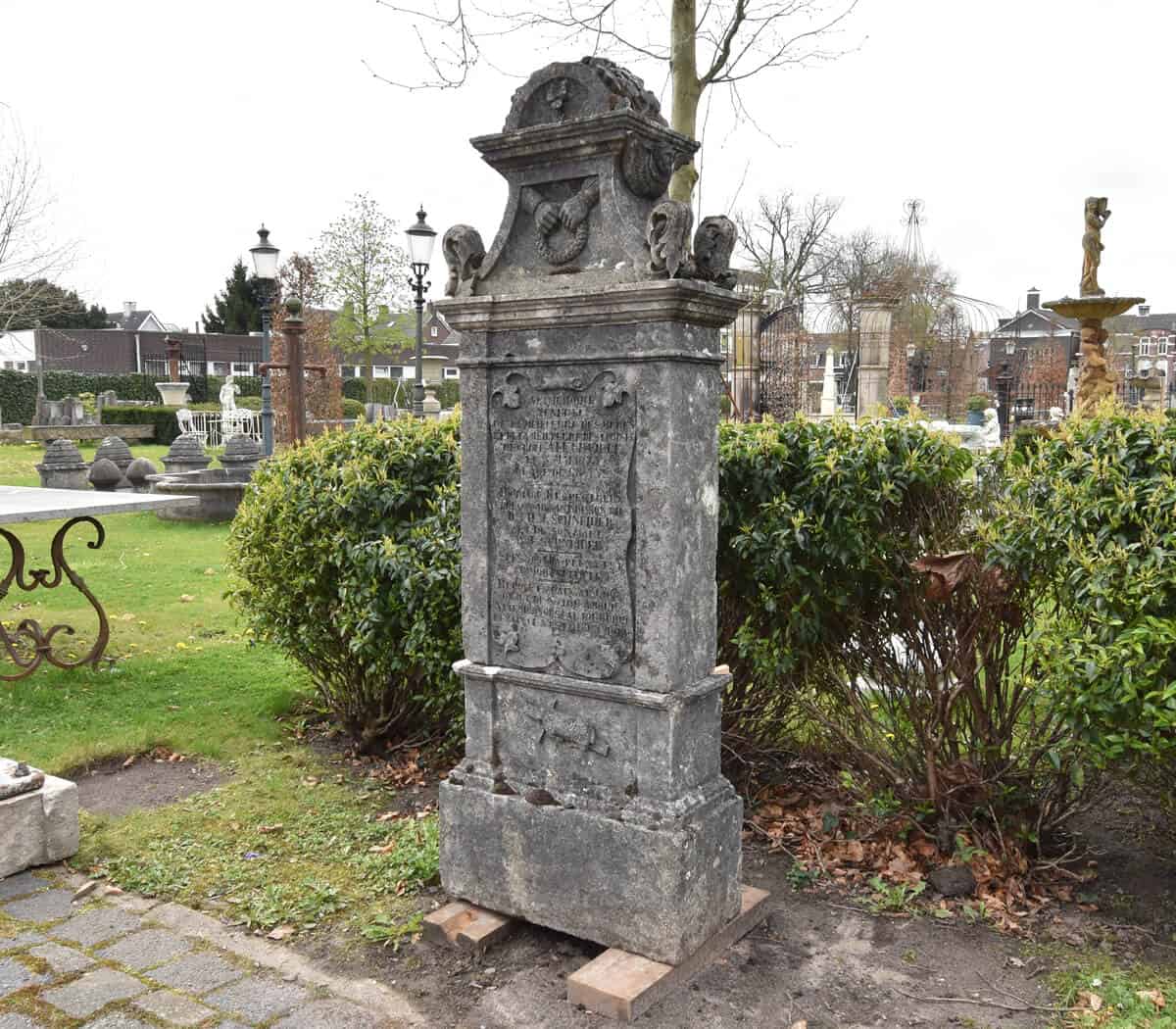 gedenk-steen-graf-steen