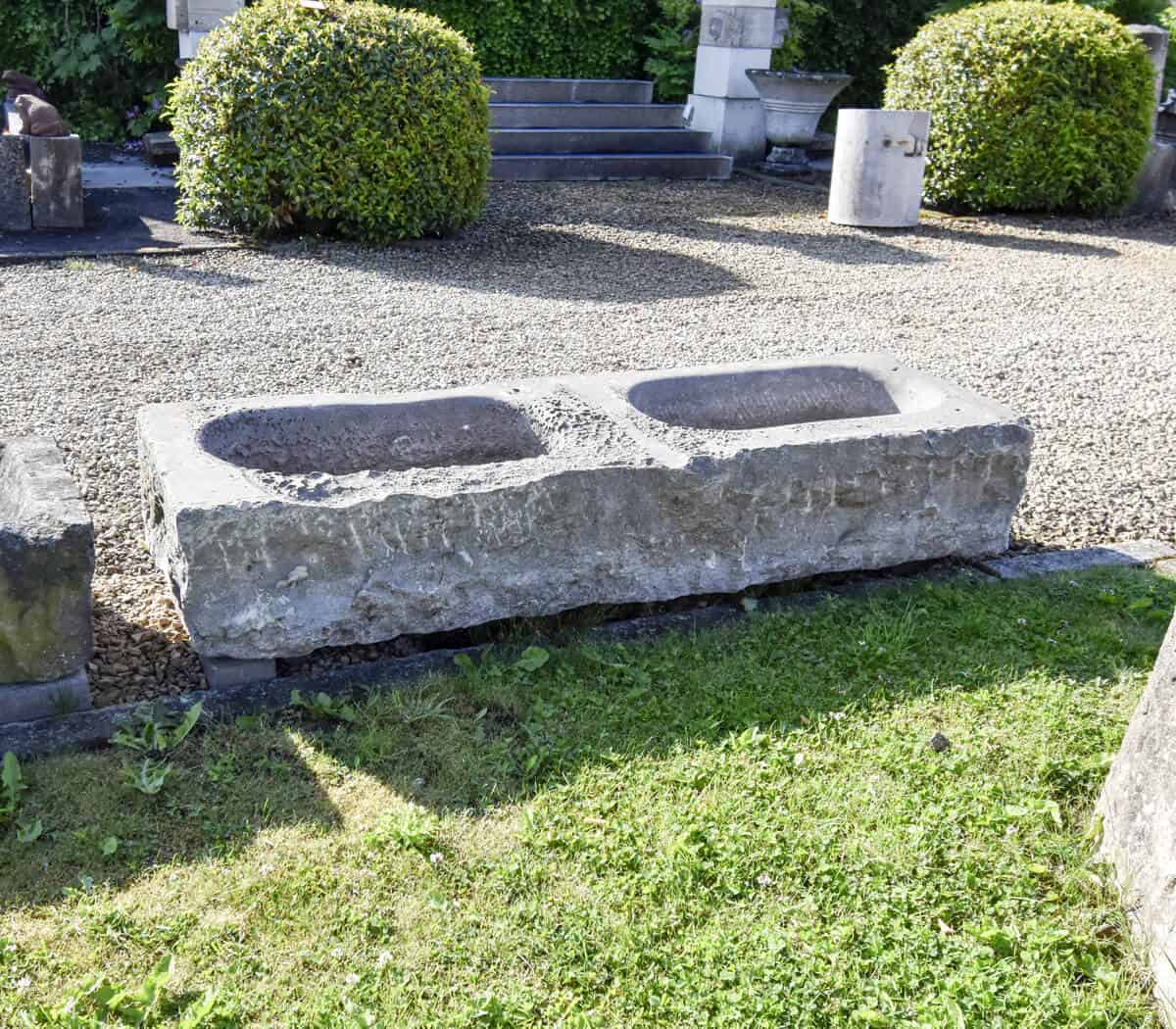 belgisch-hardstenen-trog