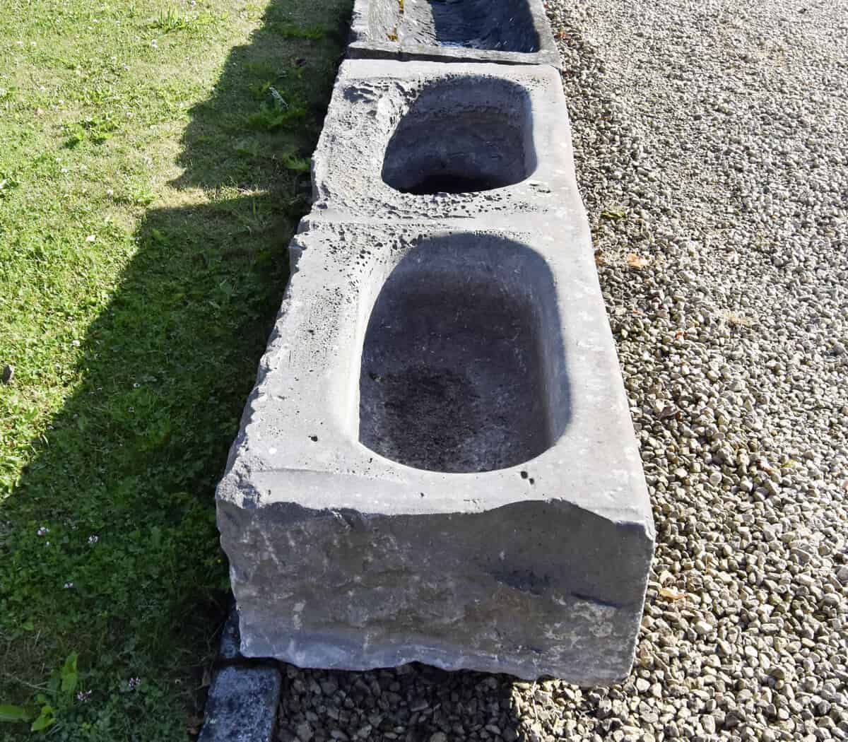 belgisch-hardstenen-trog