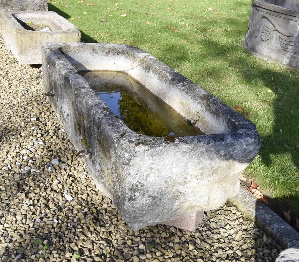 Belgisch-hardstenen-trog