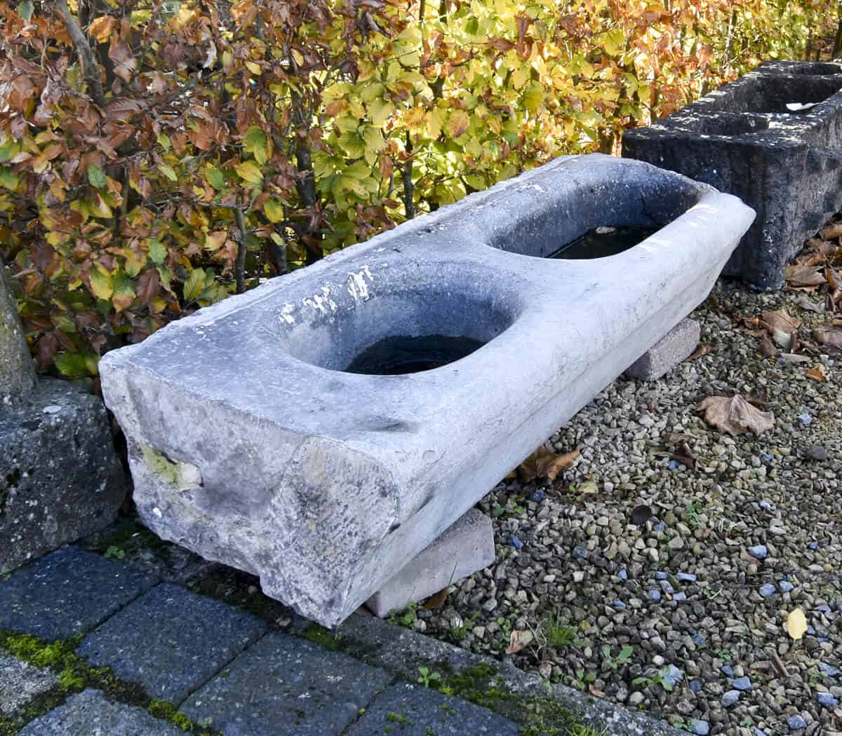 Belgisch-hardstenen-trog