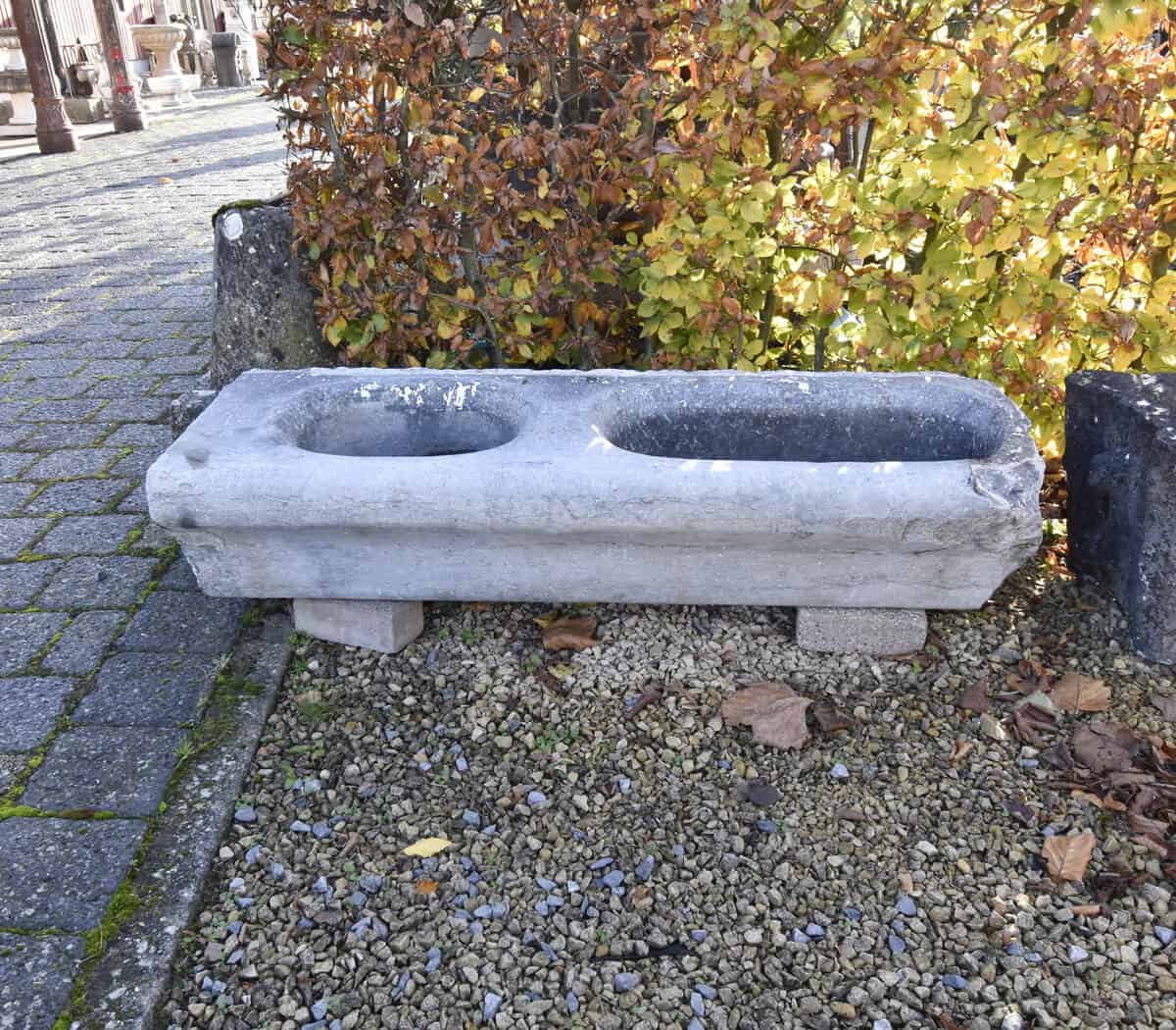 Belgisch-hardstenen-trog