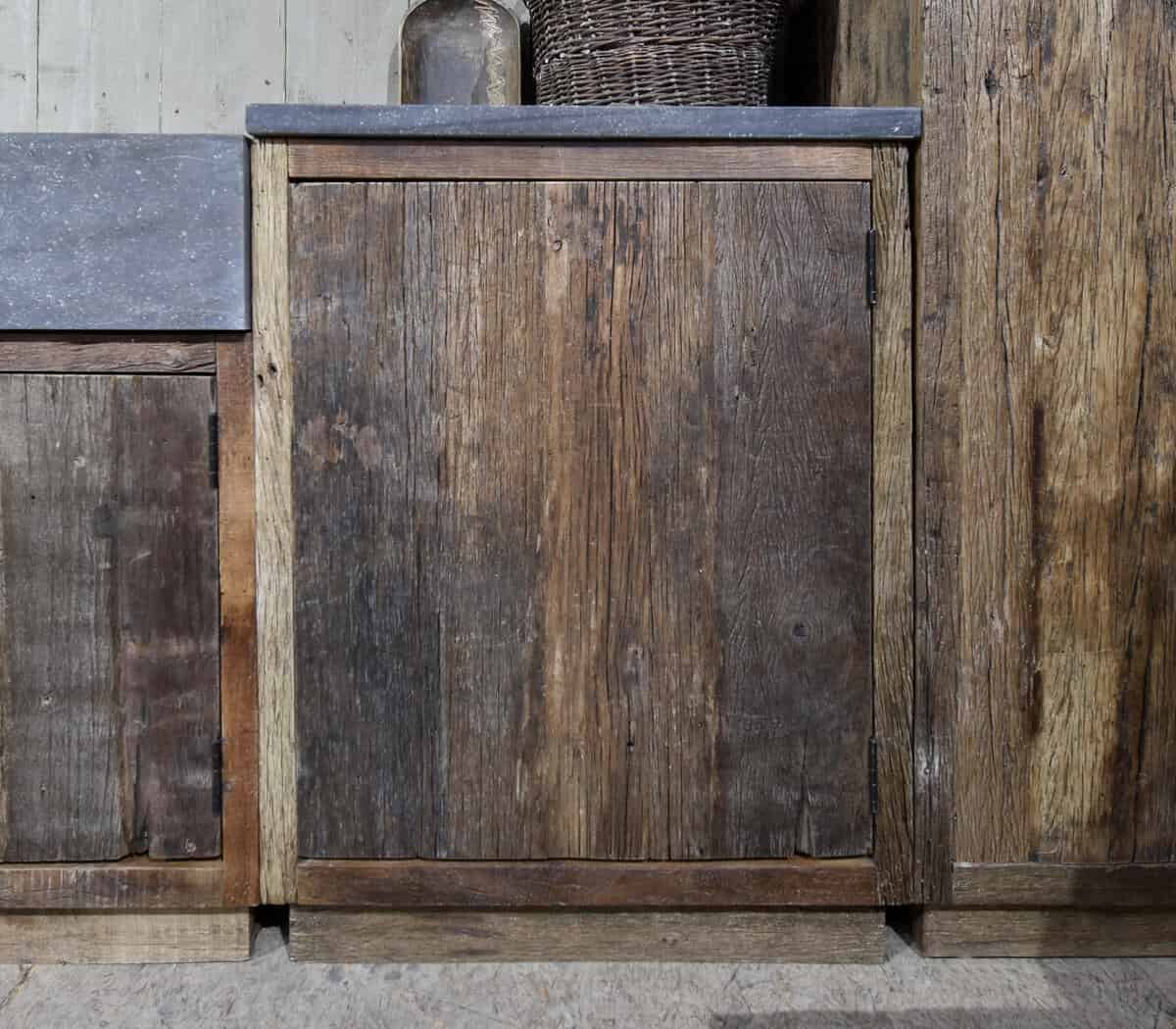 Keuken met hardstenen blad