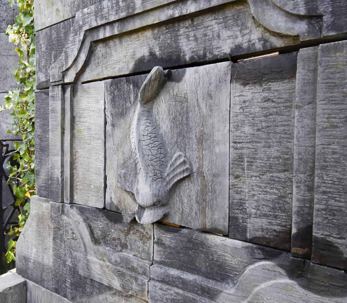 Natuurstenen-wandfontein