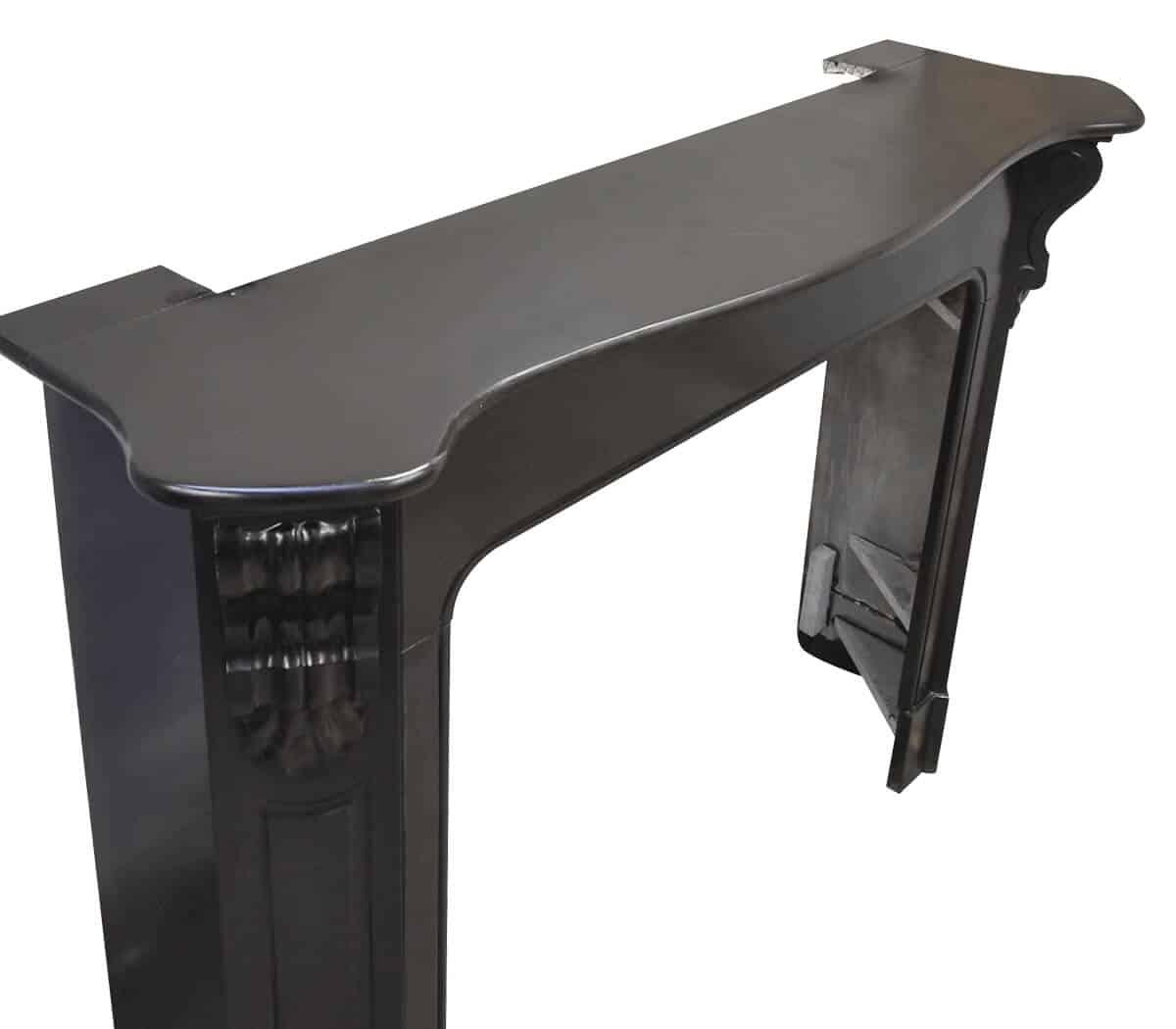 Zwart-marmeren-modillion-ombouwschouw-