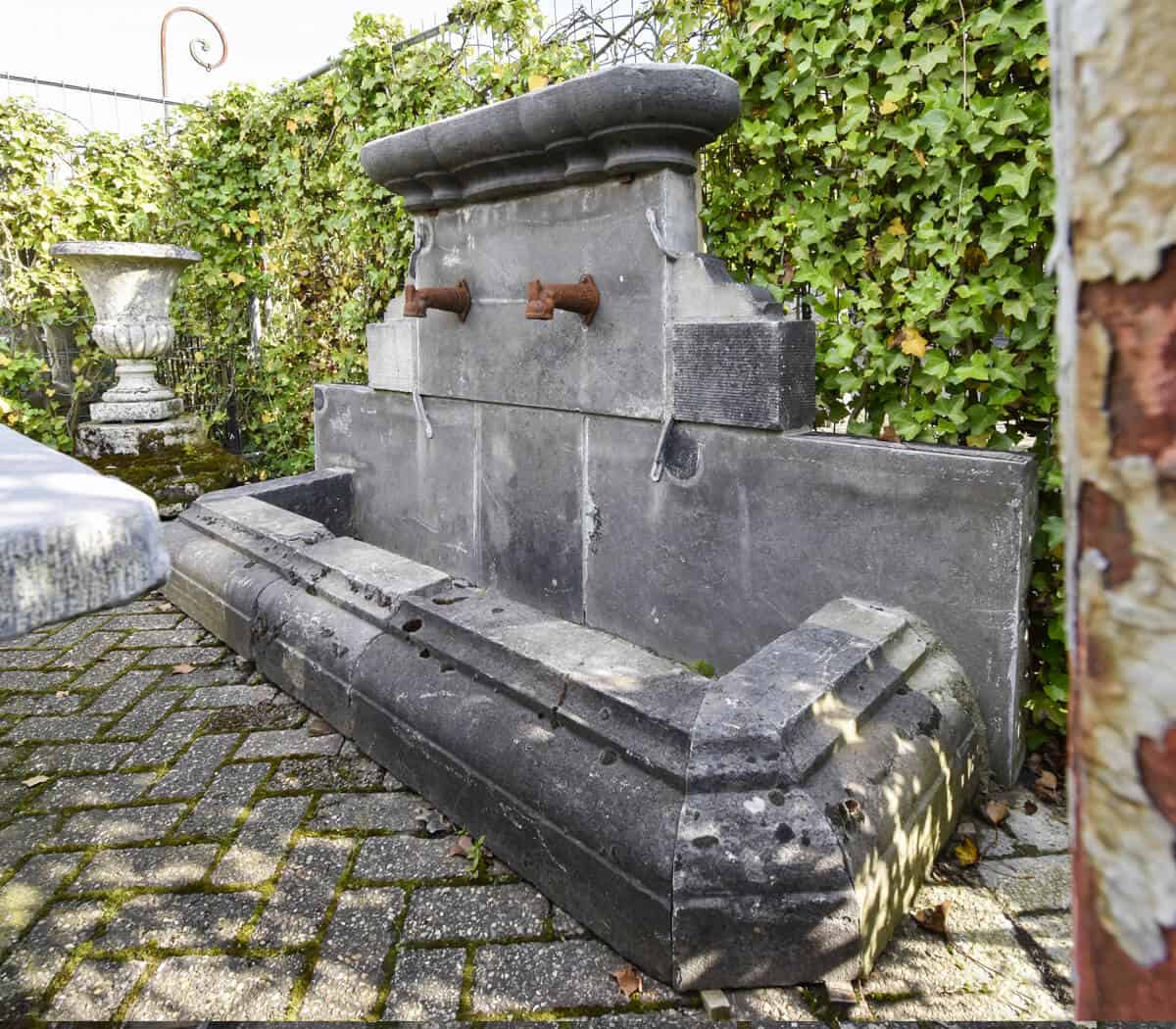 Hardstenen-wandfontein