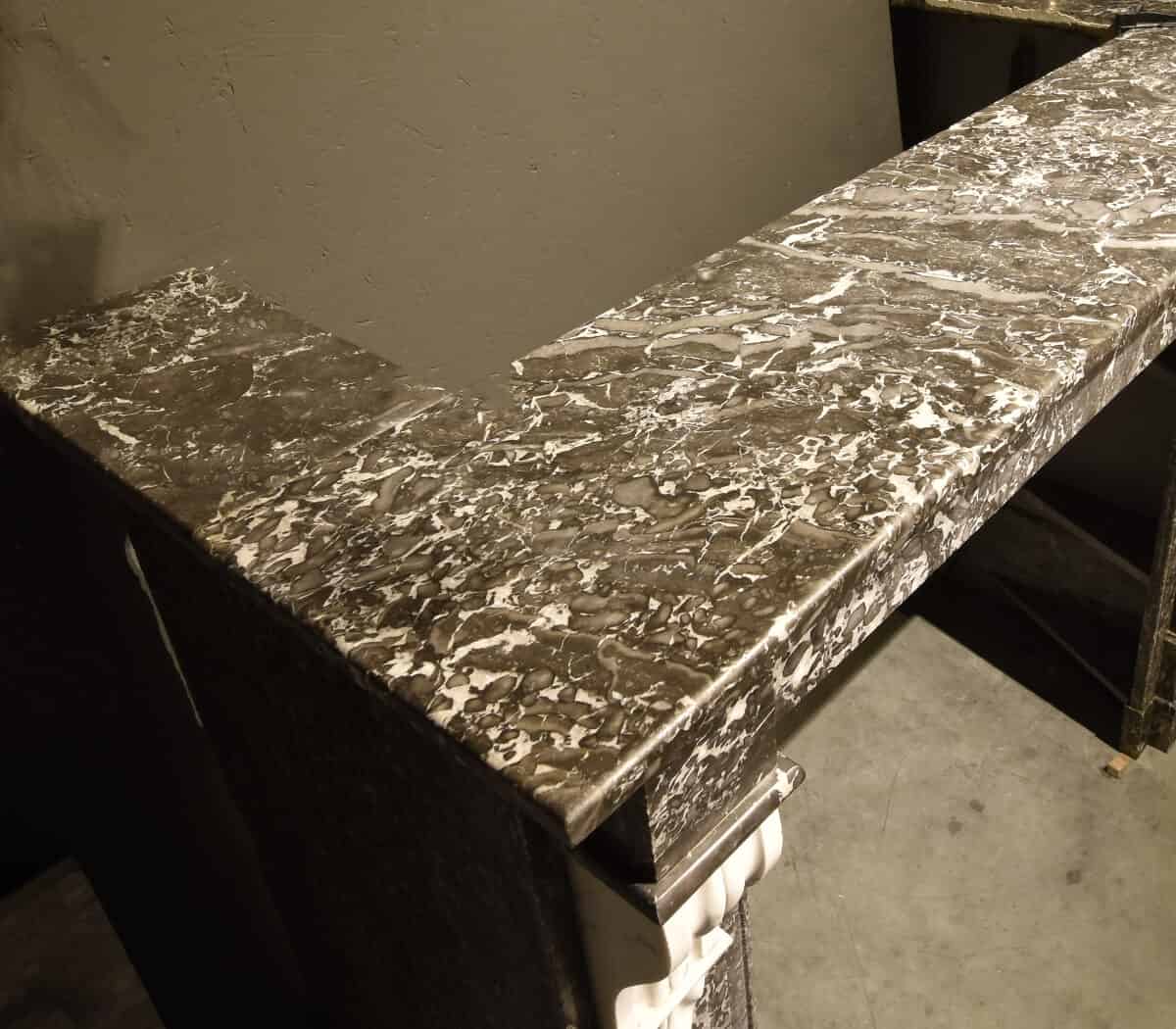 Antieke-marmeren-ombouwschouw