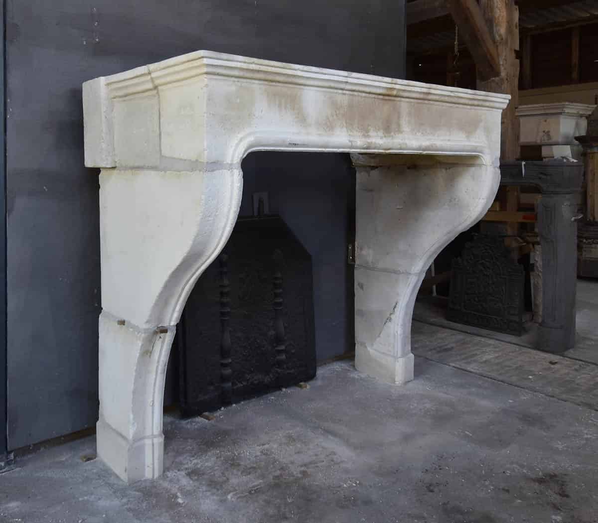 Zandstenen-ombouwschouw