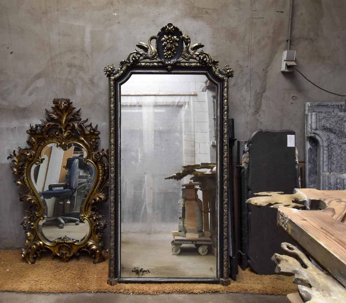 Antieke-Kuifspiegel-Met-draken