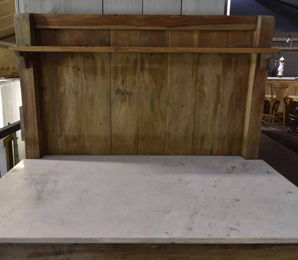 Keukenmeubel-met-marmeren-blad