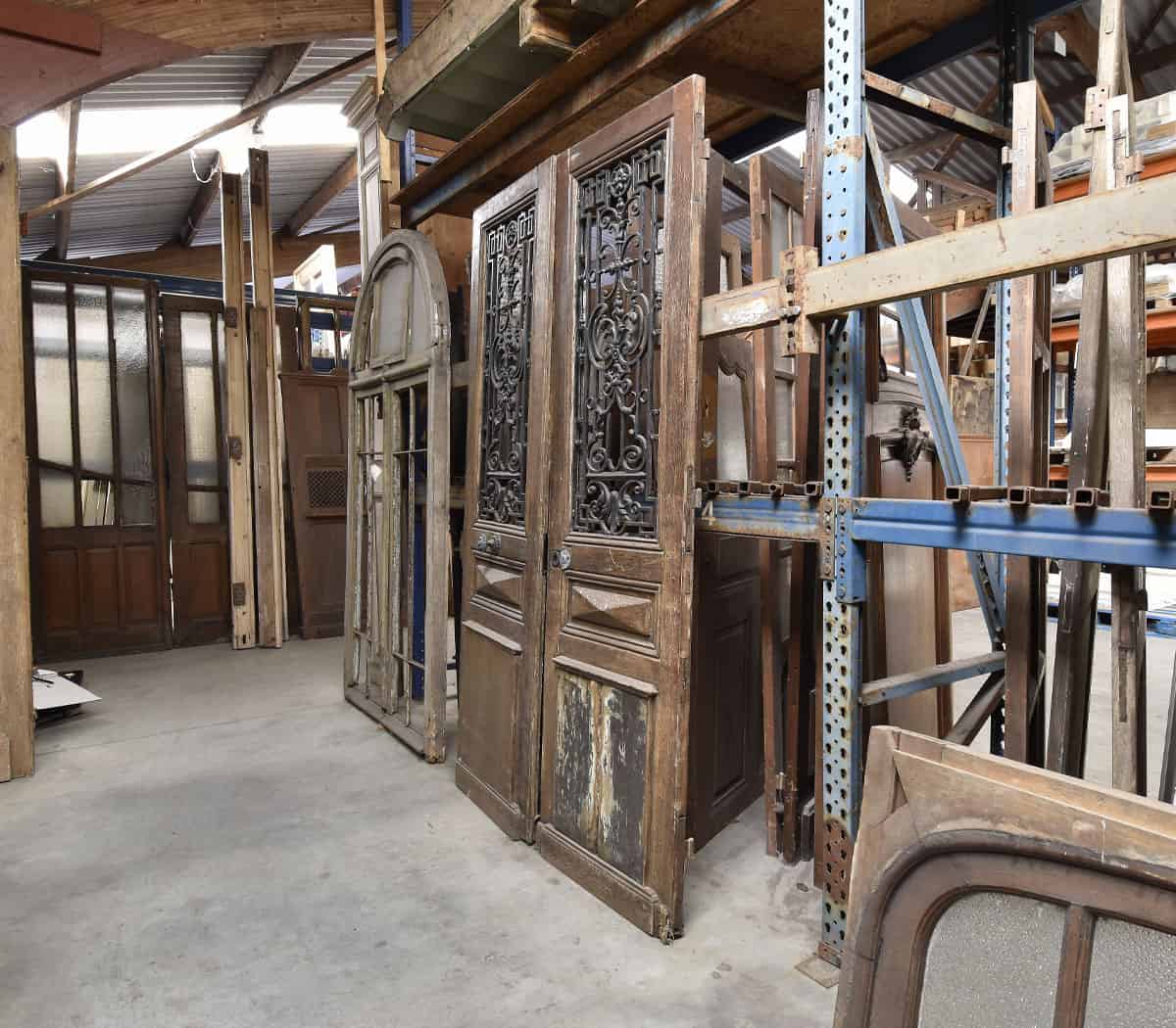 Dubbele-eiken-voordeur-met-deurrooster