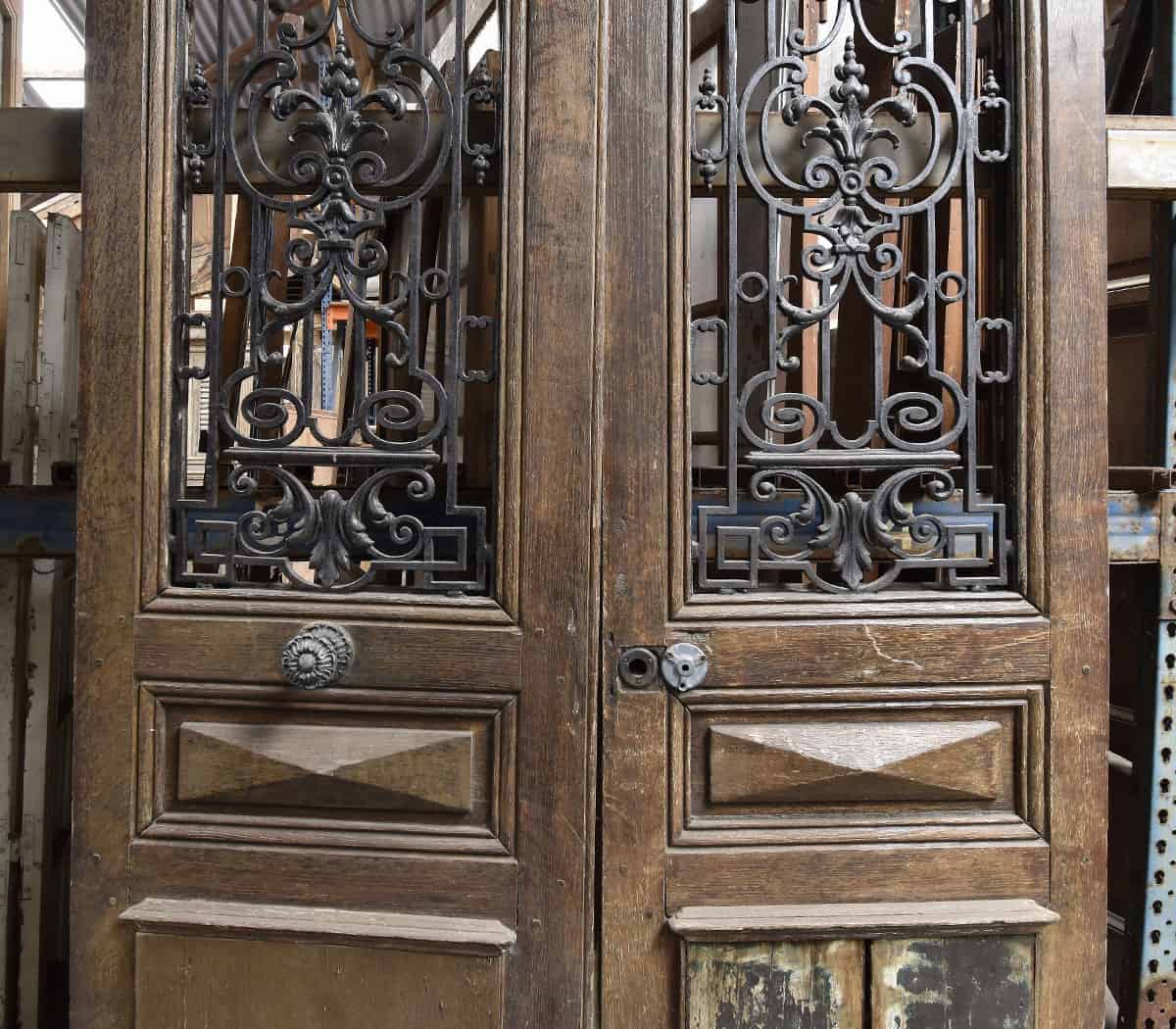 Dubbele-eiken-voordeur-met-deurrooster