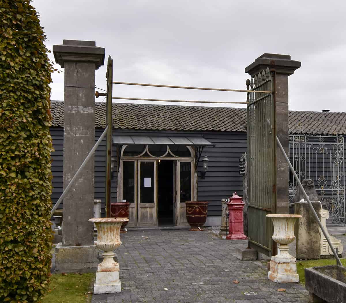 Hardstenen-poortpalen