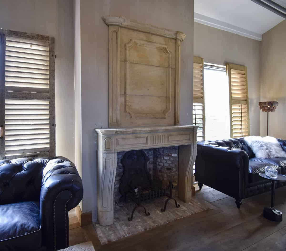 Zandstenen-trumeu-voorzetschouw