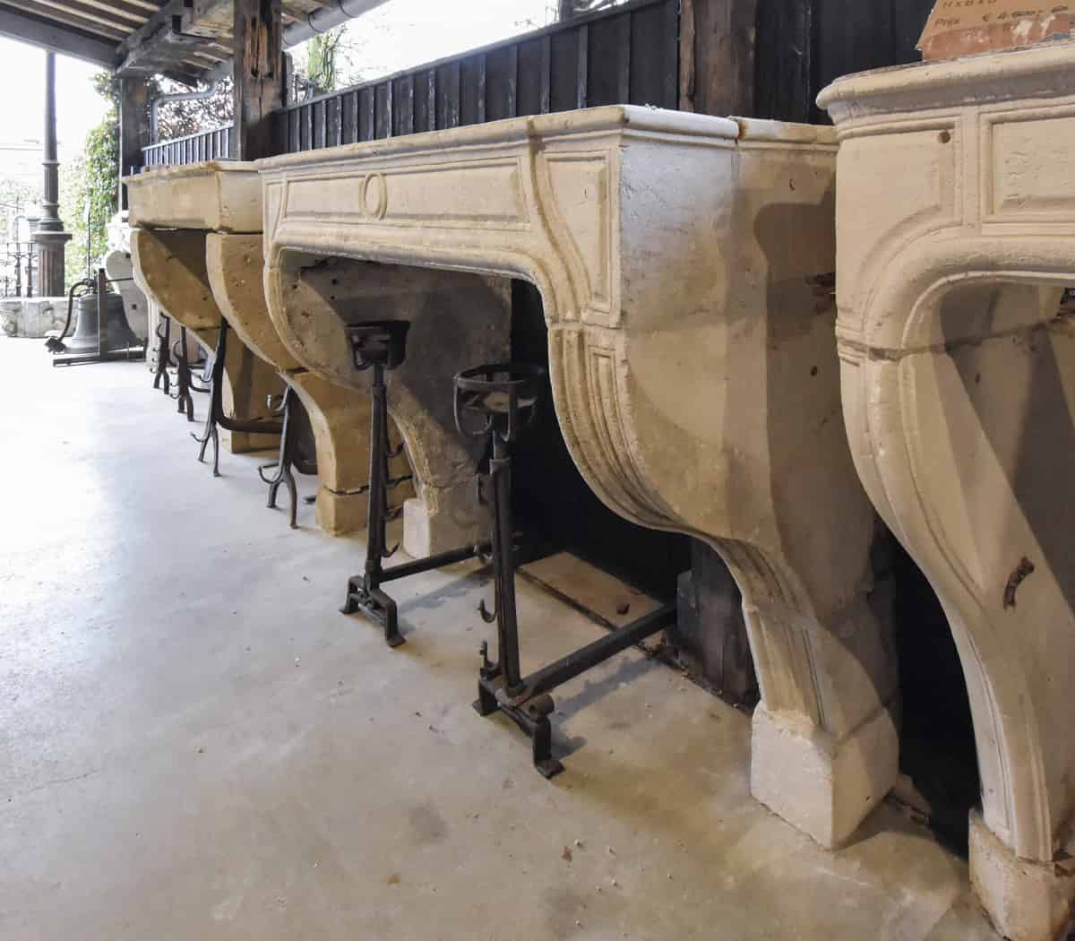 Zandstenen-ombouwschouw