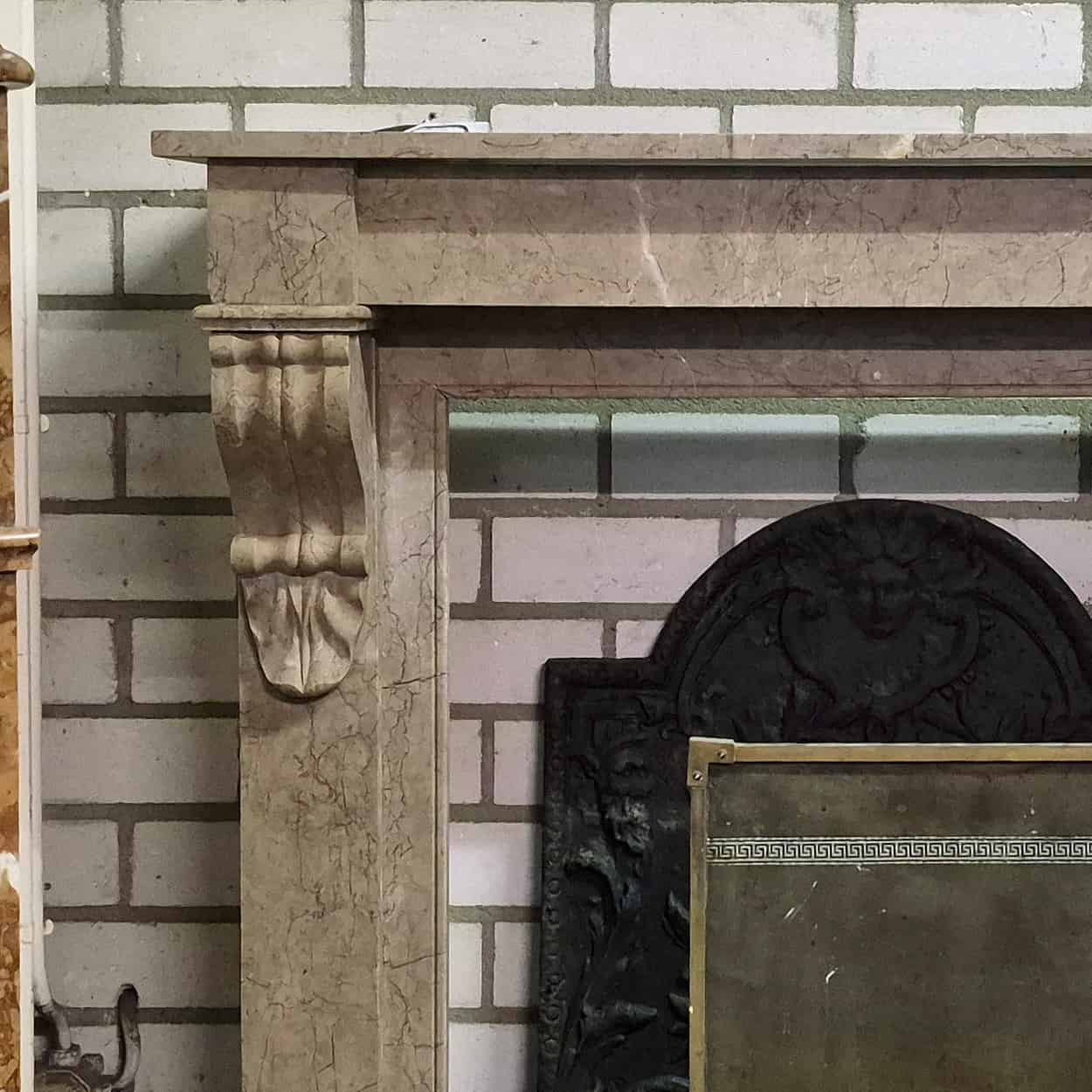 Camel-marmeren-ombouwschouw