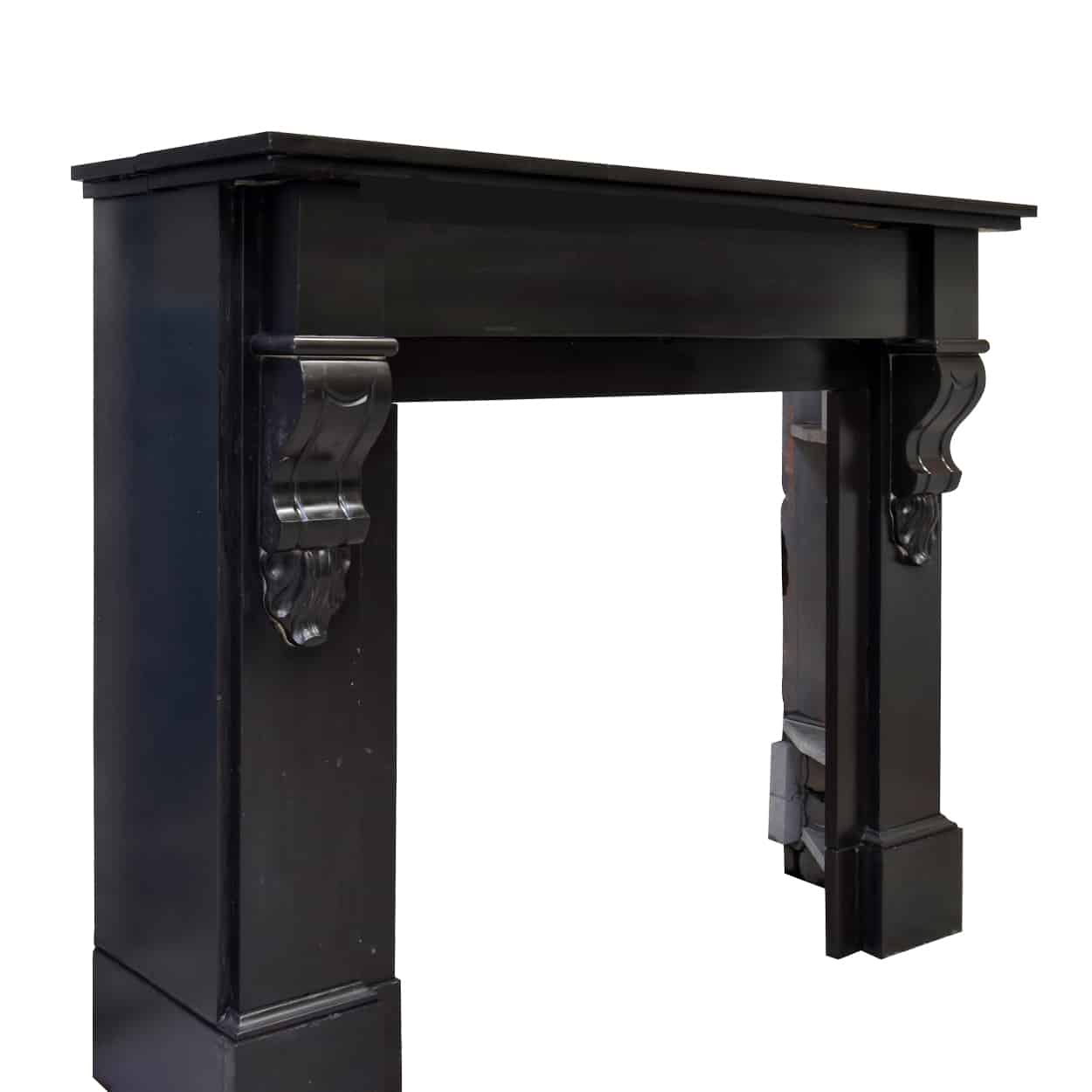 Zwart-marmeren-modillion-voorzetschouw