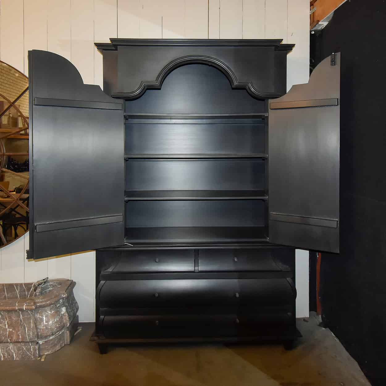 Zwarte-kast-hoff-Paola