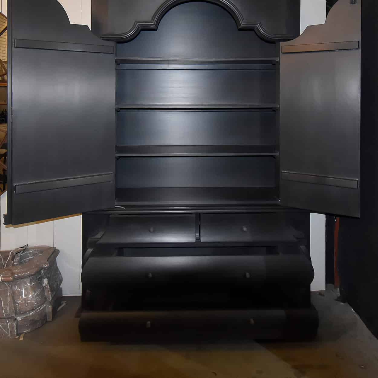 Zwarte-kast-hoff-Paola