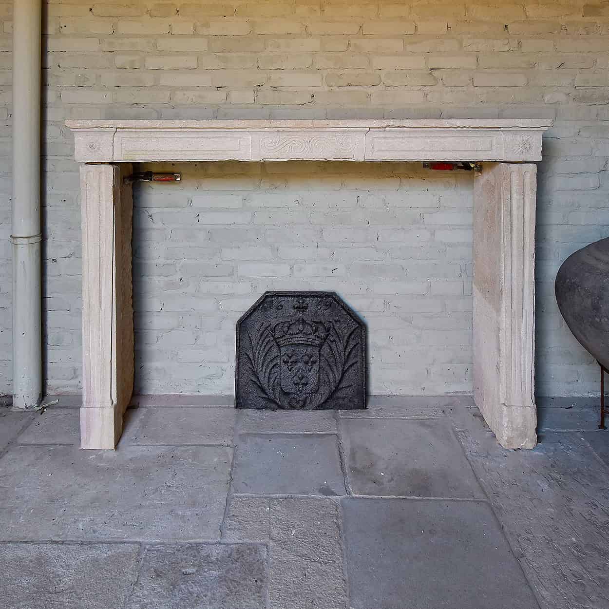 Marmerstenen-Louis-XVI-voorzetschouw