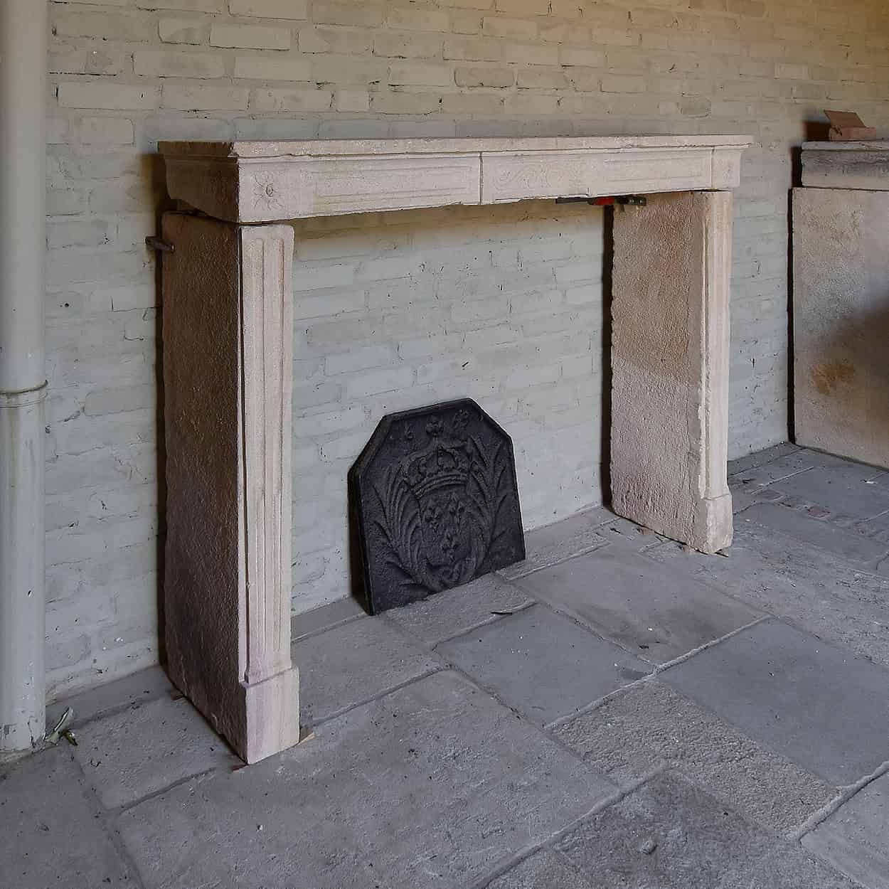 Marmerstenen-Louis-XVI-voorzetschouw