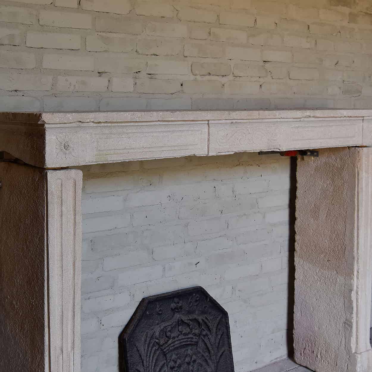 Marmerstenen-Louis-XVI-voorzetschouw