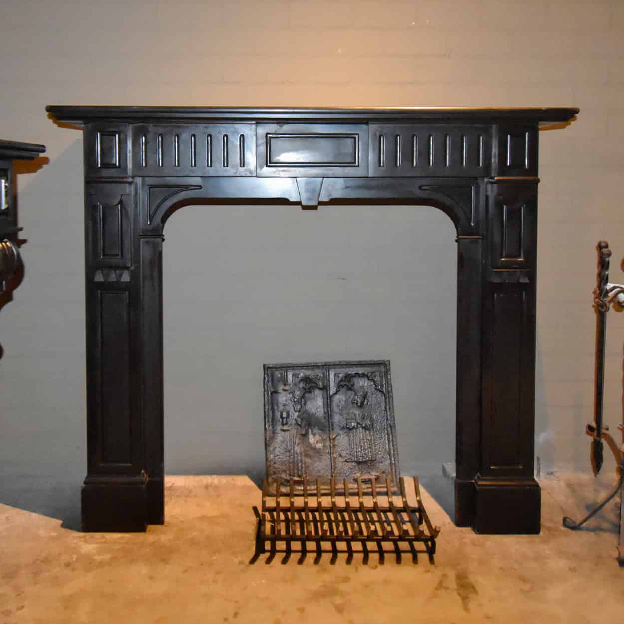 Noir-de-Mazy-marmeren-ombouwschouw