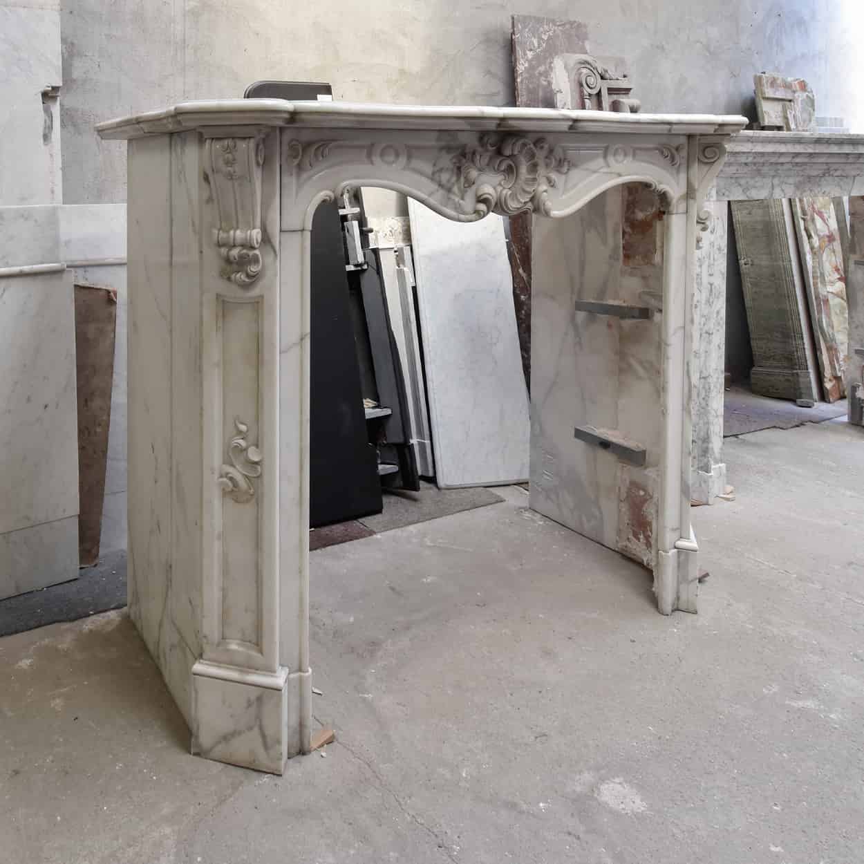 Antieke-marmeren-Louis-XV-ombouwschouw