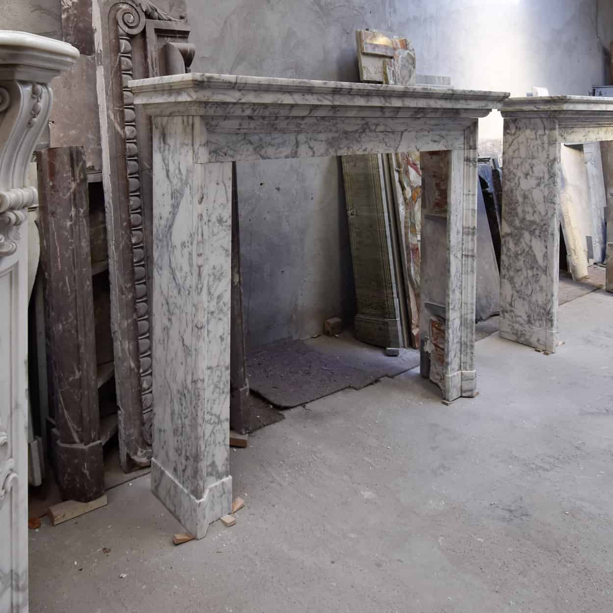 Antieke-marmeren-voorzetschouw