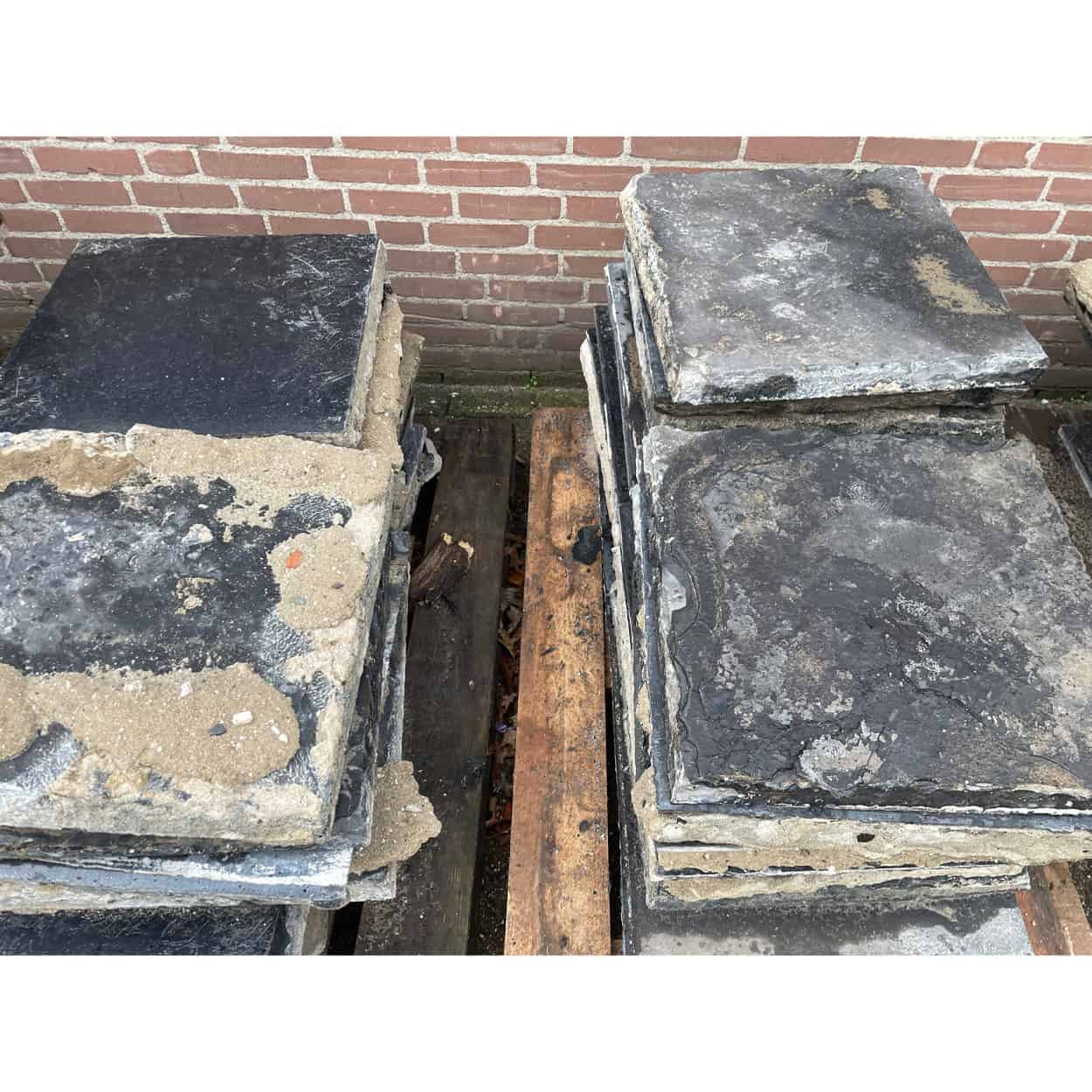 Antieke-naamse-steen-kerkdallen