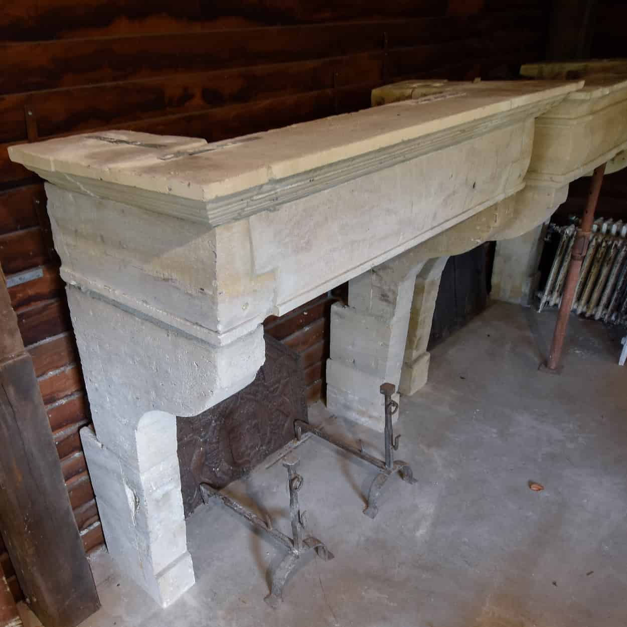 Zandstenen-Louis-XIII-ombouwschouw