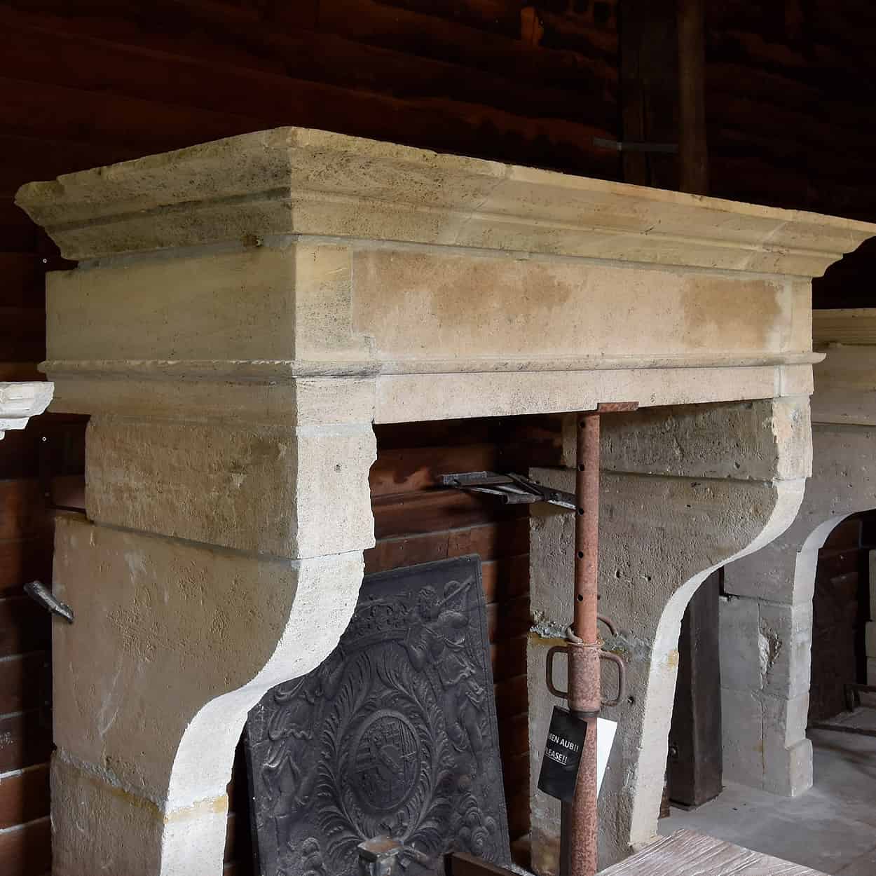 Zandstenen-Louis-XIV-ombouwschouw