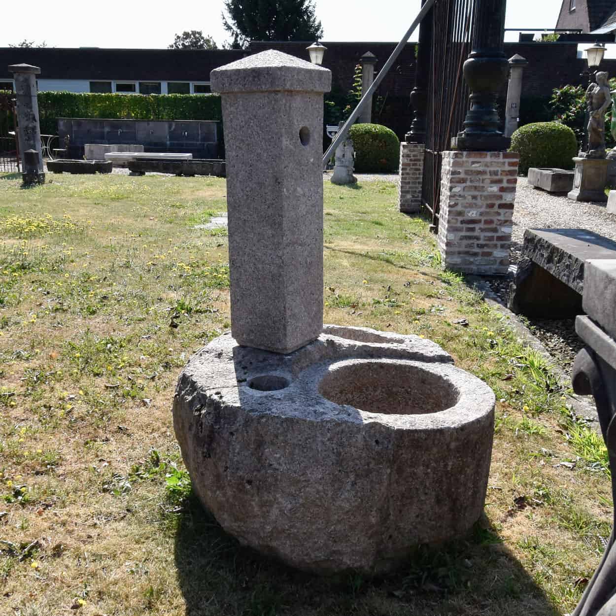 Kleine-granieten-fontein