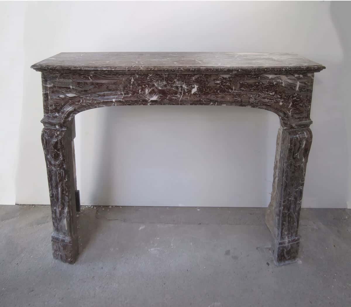 Antieke-marmeren-voorzetschouw