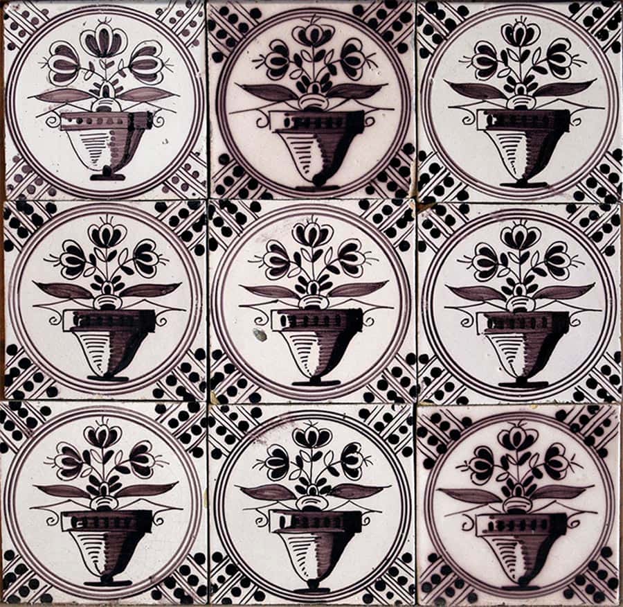 Antieke-tegel-bloempot