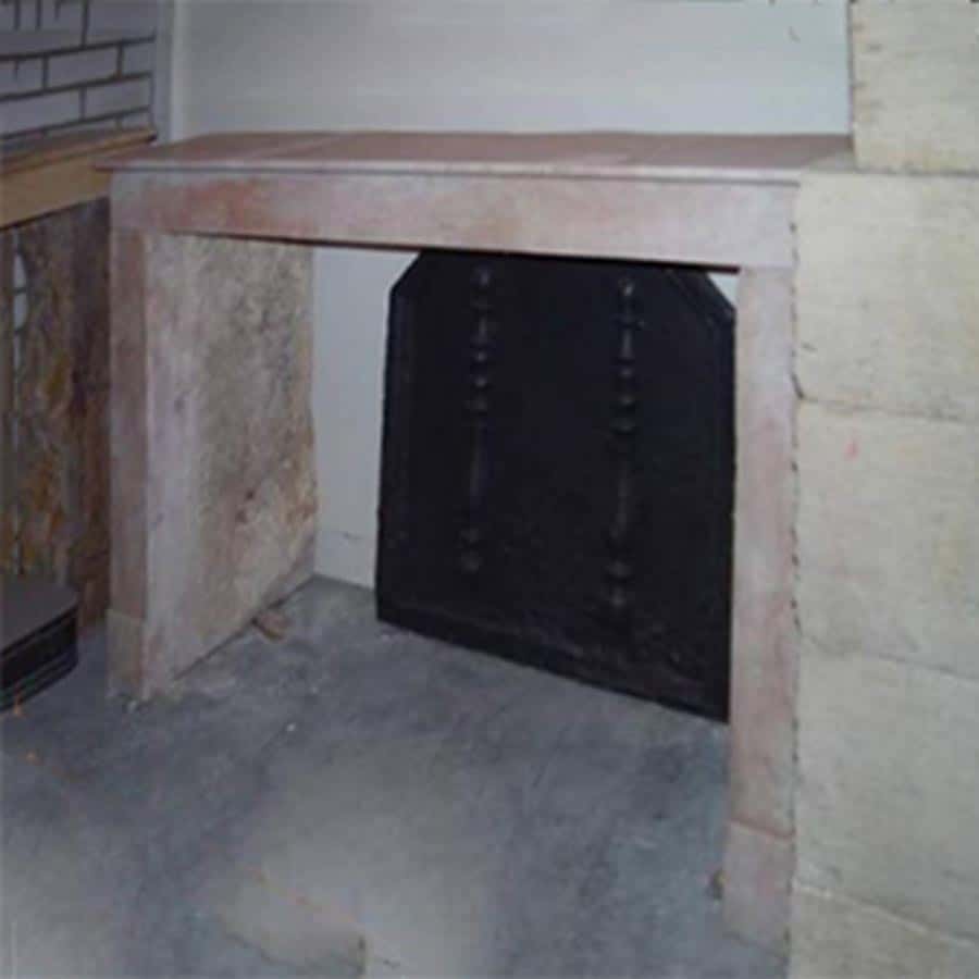 Antieke-voorzetschouw-marmersteen