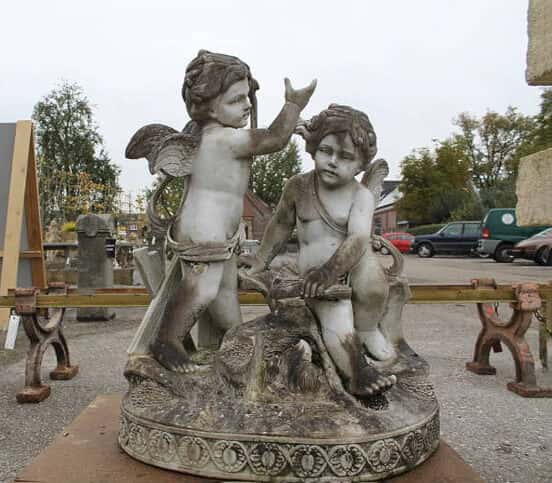 Handgekapt-marmeren-beeld