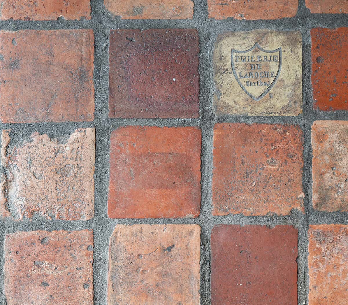 antieke-plavuizen-zalm-genuanceerd-terracotta