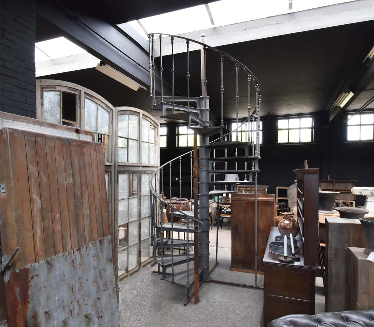 gietijzeren-spiltrap-charleroi