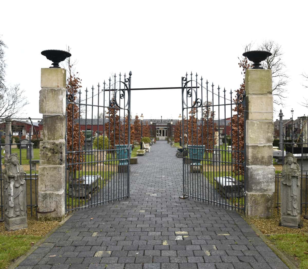 landhuispoort-met-hekwerk